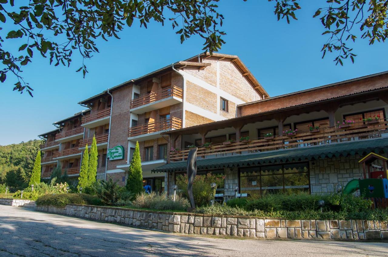 Tourist Center Momina Krepost Hotel Veliko Tŭrnovo Exterior foto